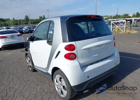 2015 Smart Fortwo Passion/Pure z USA, uszkodzony, nr VIN WMEEJ3BA3FK794355